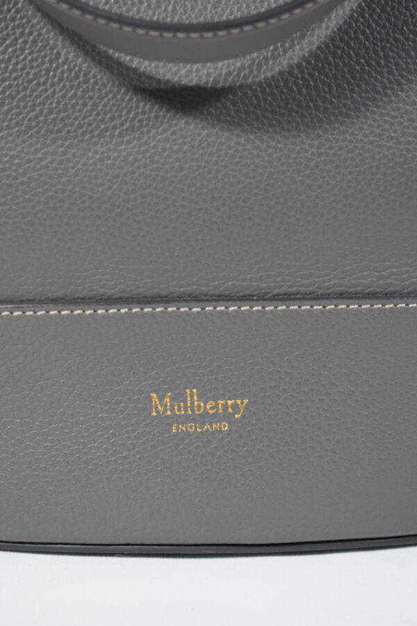 Pre loved luxury handbags - second hand designer bags - Cheeks Consignment - Mulberry Lily Tote