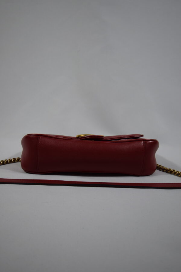Pre loved luxury handbags - second hand designer bags - Cheeks Consignment - Gucci Marmont red